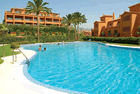 Benatalaya Apartments 2 bedroom in San Pedro de Alcantara, Costa del Sol.  SSM065